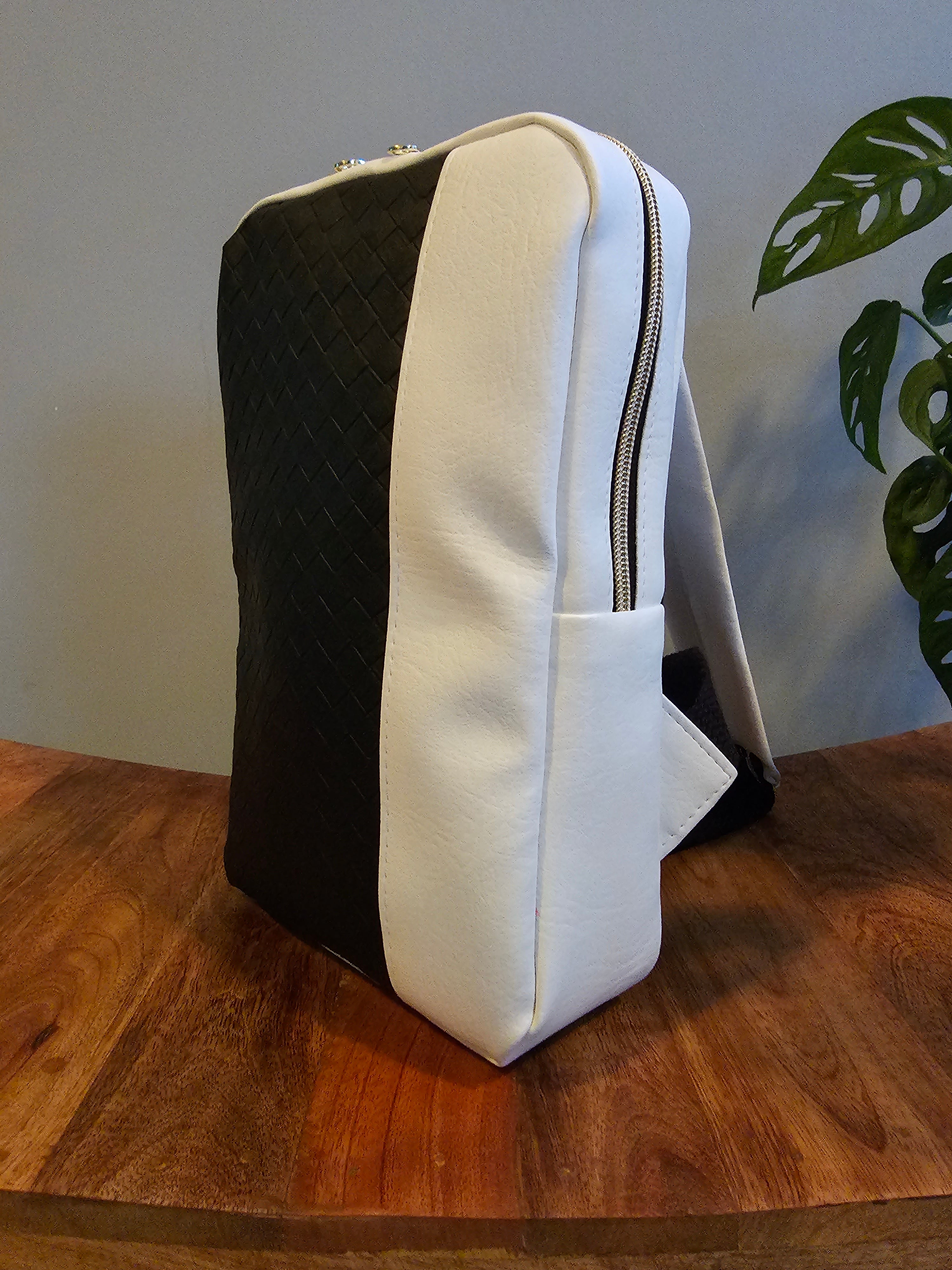 Modern Manda Convertible Bag Pattern