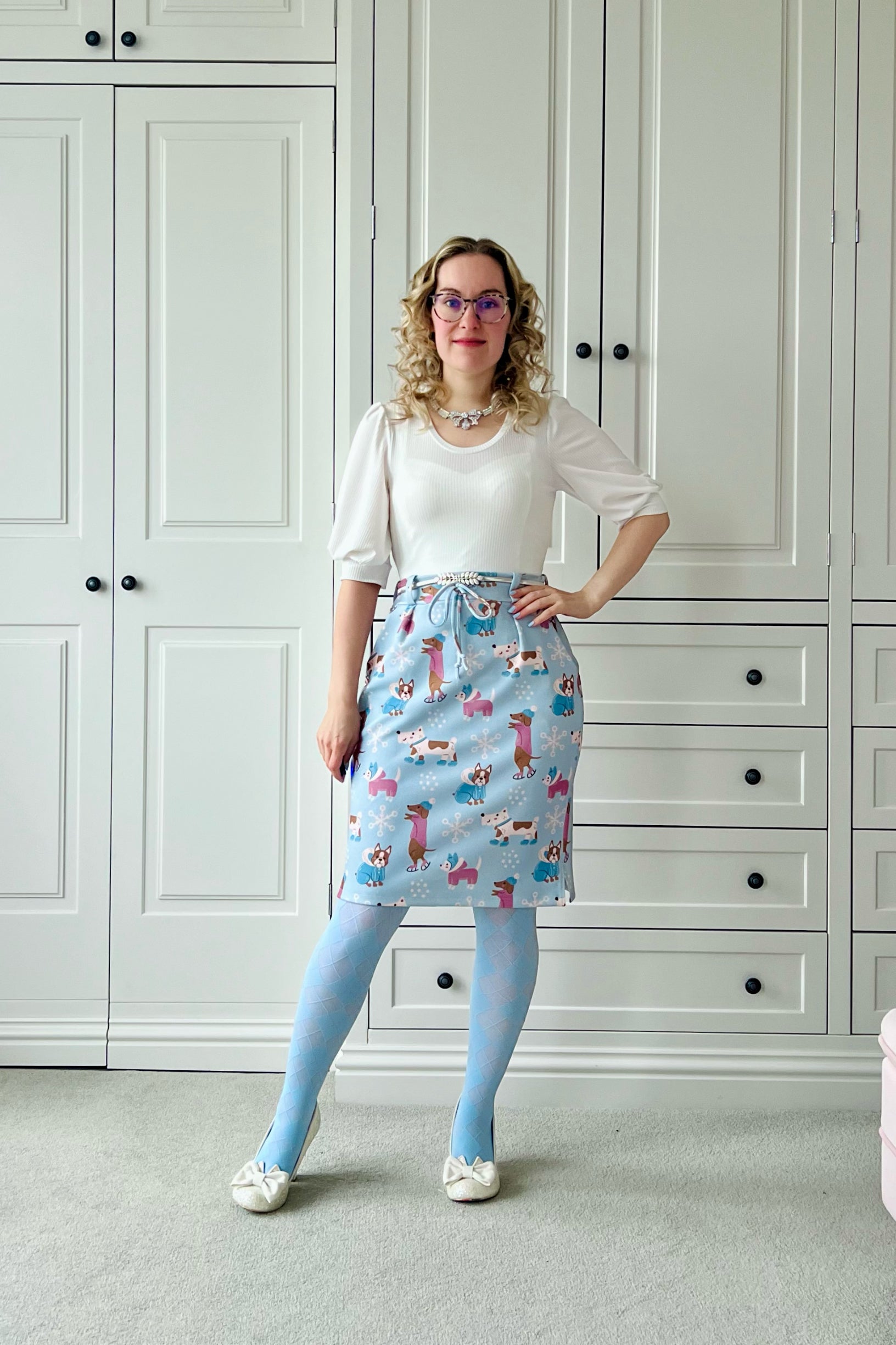 Puff sleeve sewing pattern by Ellie and Mac Sewing Patterns in bamboo lycra fabric. Easy PDF sewing patterns. Video Tutorial and projector file included.