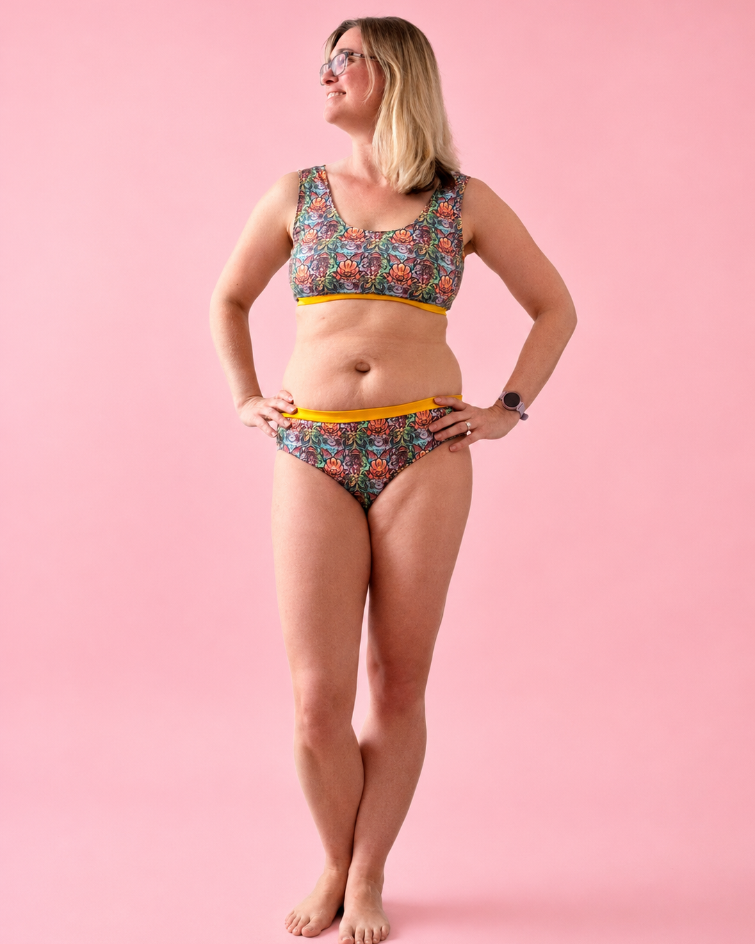 Modest Bikini Top and low rise bottoms sewing pattern by Ellie and Mac PDF sewing patterns. Sizes xxs - 6xl included. Projector file, A0 file, A4 print file, Letter print file, video sew along tutorial, color photo step-by-step instructions, and fit alteration instructions included.