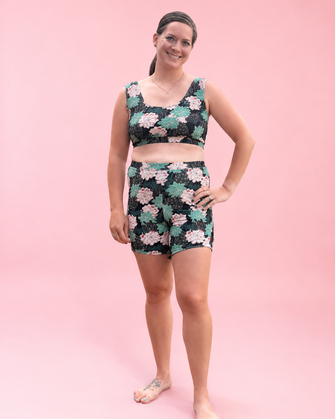 Modest Bikini top and biker Shorts sewing pattern by Ellie and Mac PDF sewing patterns. Sizes xxs - 6xl included. Projector file, A0 file, A4 print file, Letter print file, video sew along tutorial, color photo step-by-step instructions, and fit alteration instructions included.