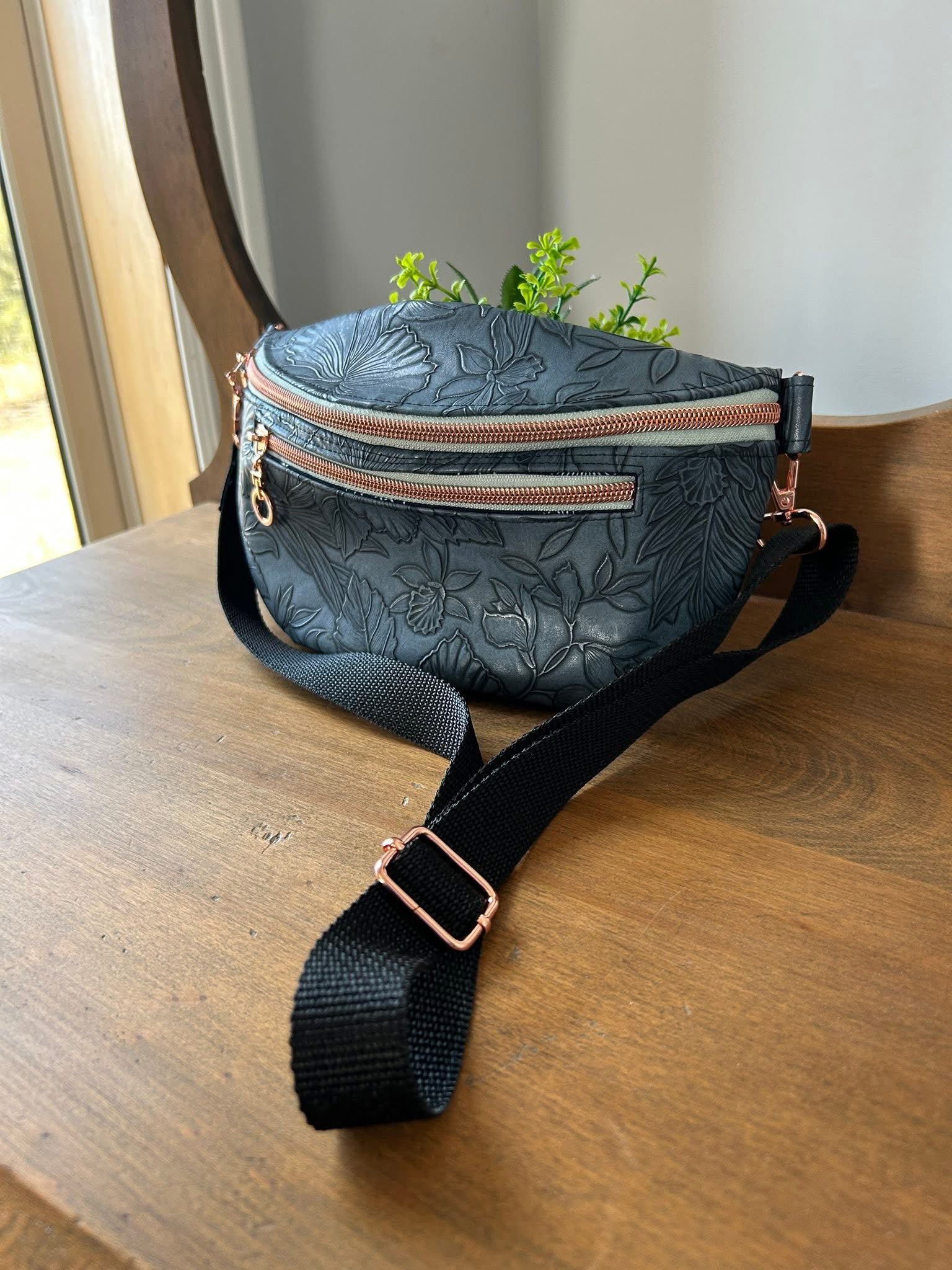 Jenny Crossover Belt Bag Pattern