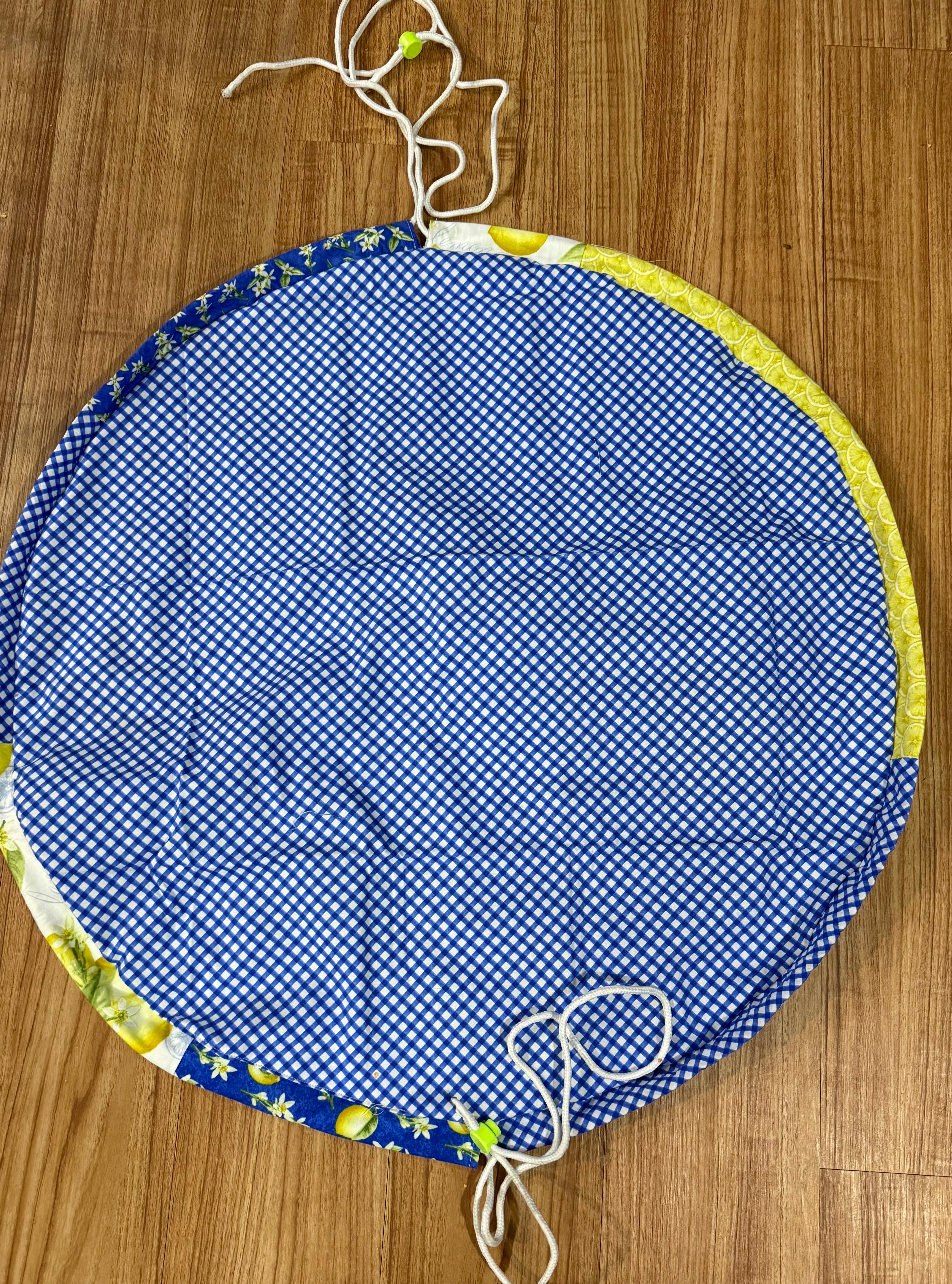 Quilted Lemon Moon Drawstring Bag. Beginner Sewing Pattern for travel, picnics, kids toys, craft storage, and more. PDF sewing pattern. Sew easy craft project.