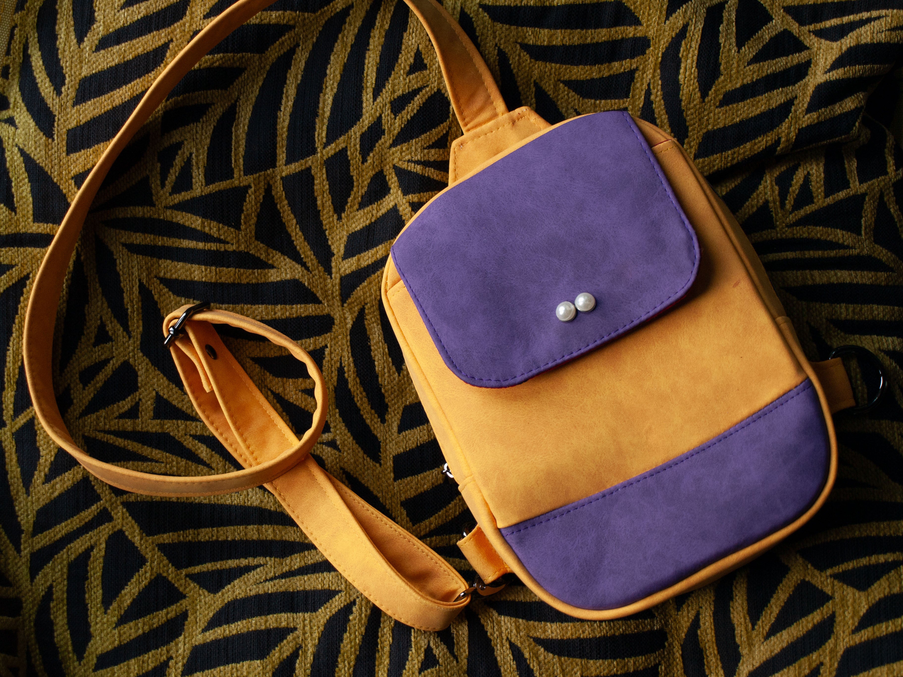 Callie Casual Carry Sling Bag Sewing Pattern