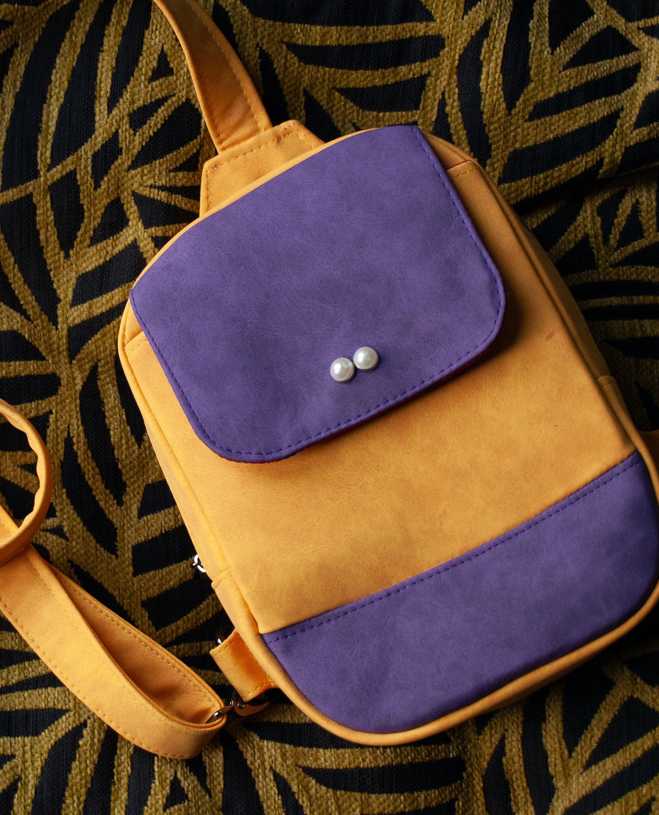 Callie Casual Carry Sling Bag Sewing Pattern