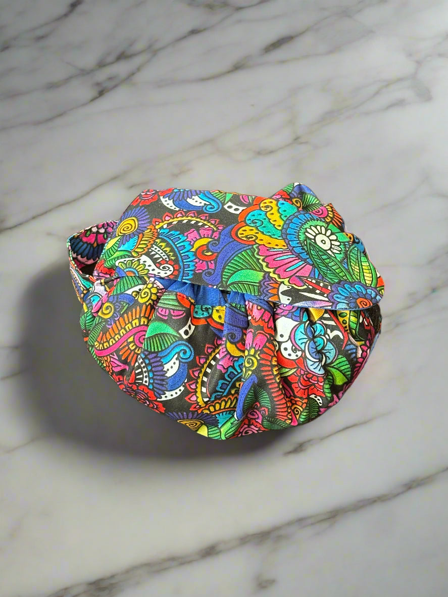 Closed cotton fabric moon drawstring bag. Easy sew bag pattern. Best PDF Patterns. Craft sewing DIY.