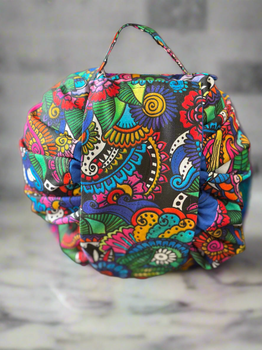 Closed cotton fabric moon drawstring bag. Easy to sew bag pattern. Best PDF Patterns. Projector File. Video Tutorial