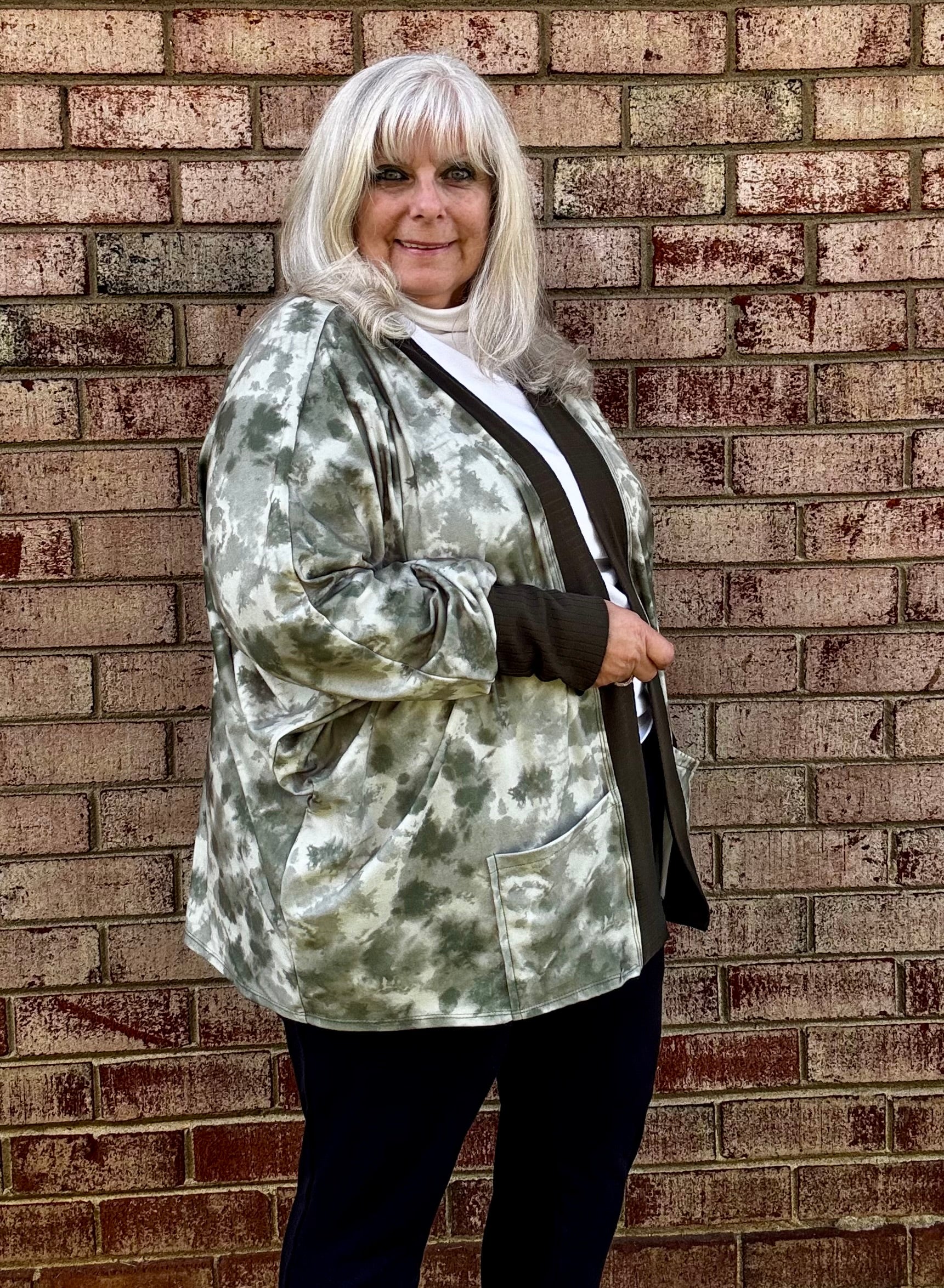 Mid thigh length cardigan PDF sewing pattern for women