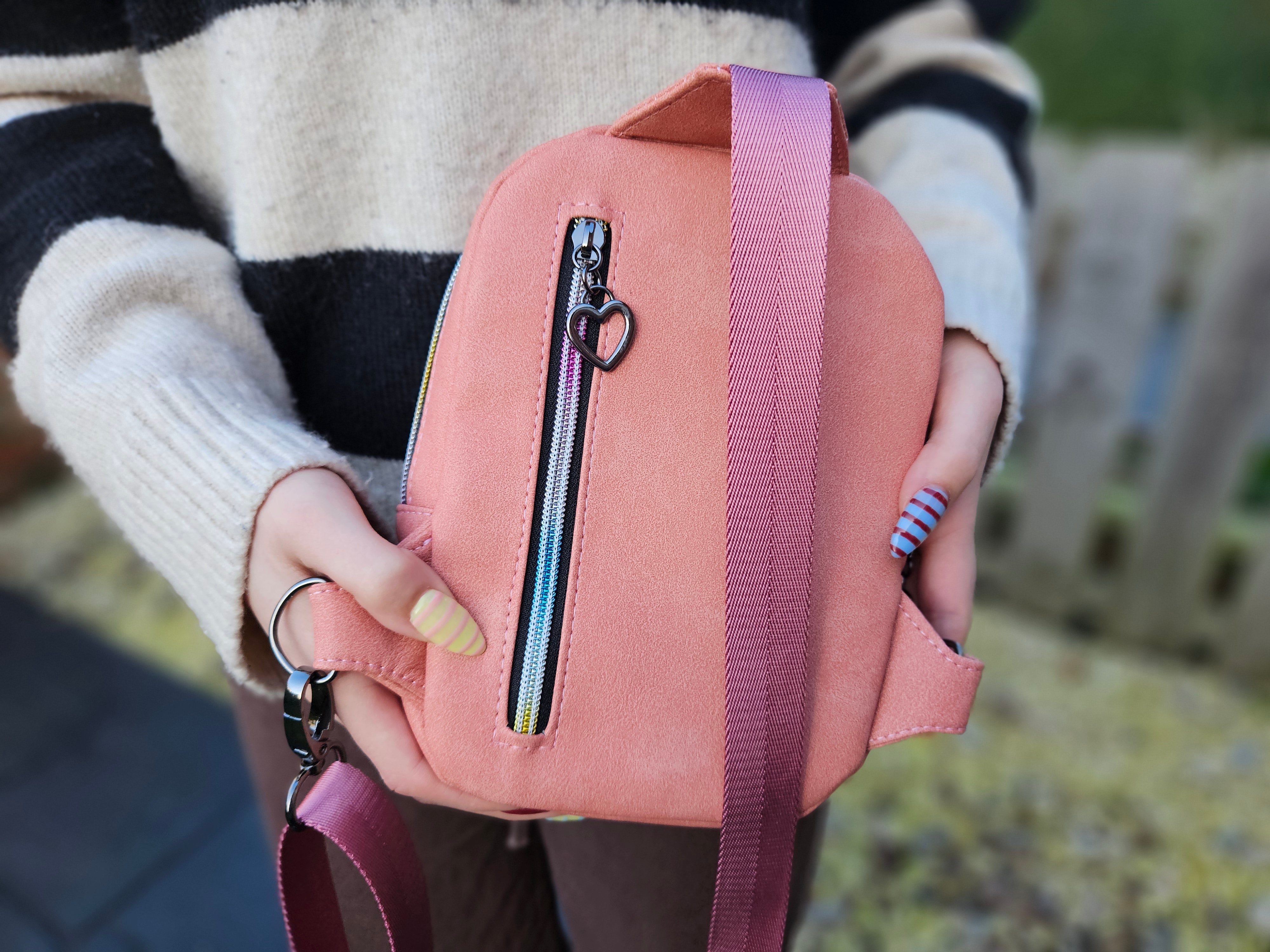 Callie Casual Carry Sling Bag Sewing Pattern