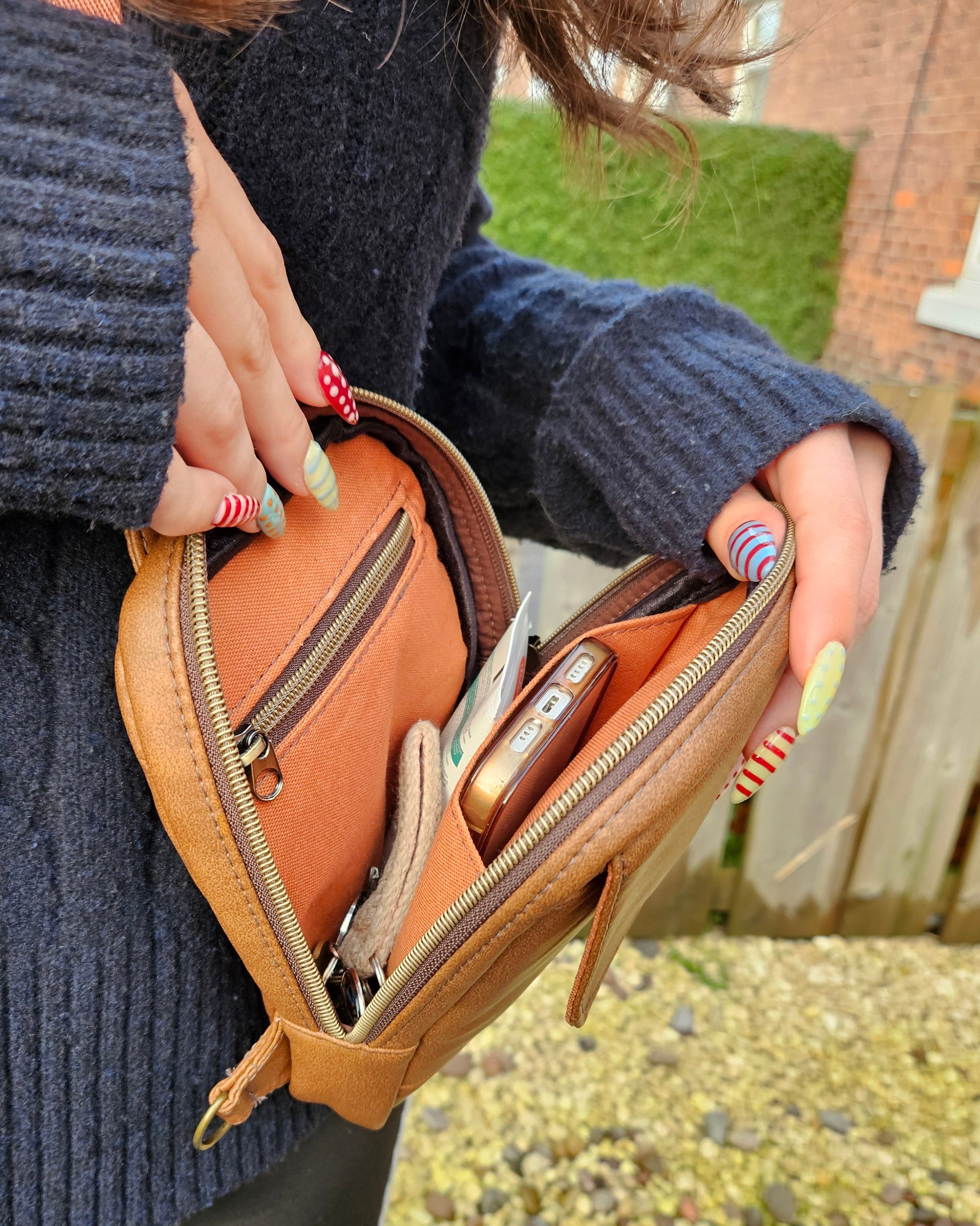 Callie Casual Carry Sling Bag Sewing Pattern