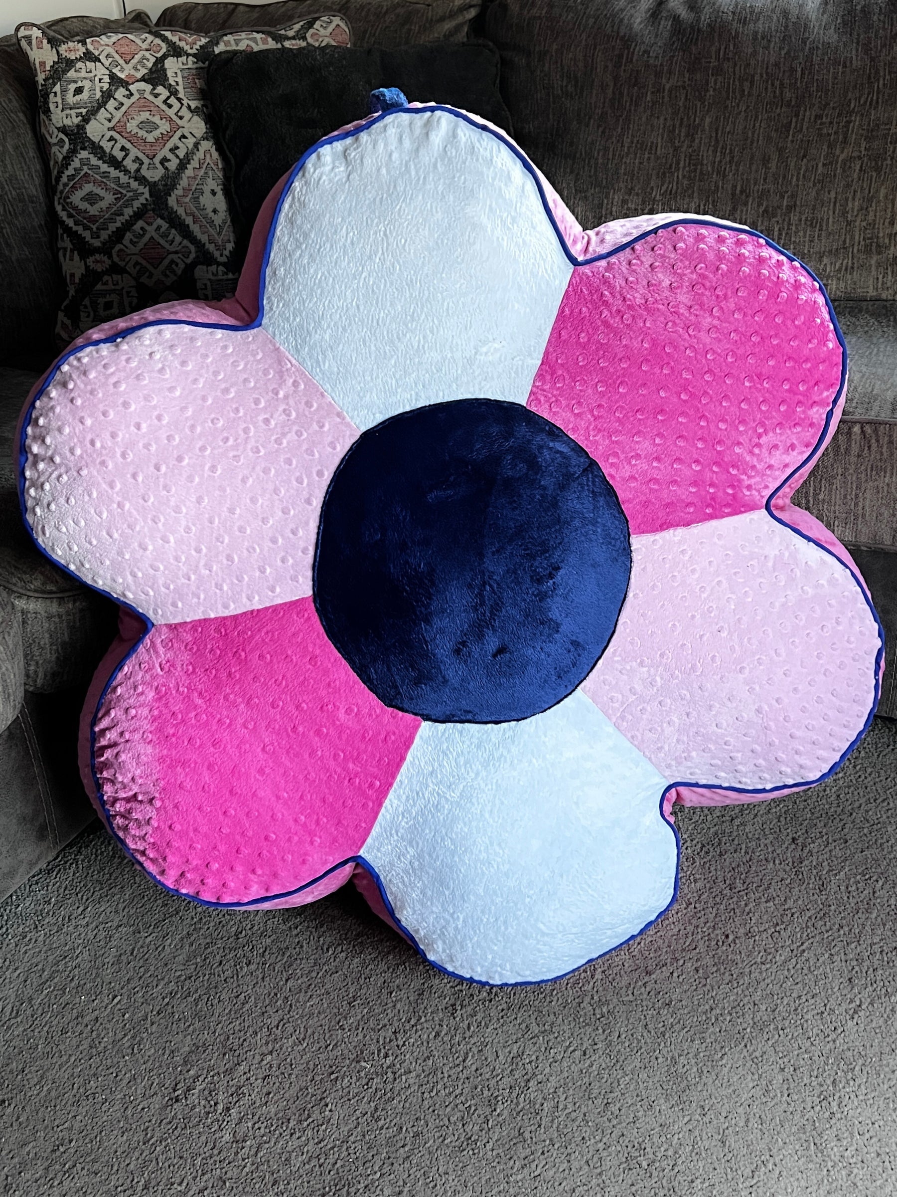 Makayah Flower Pillow Sewing Pattern