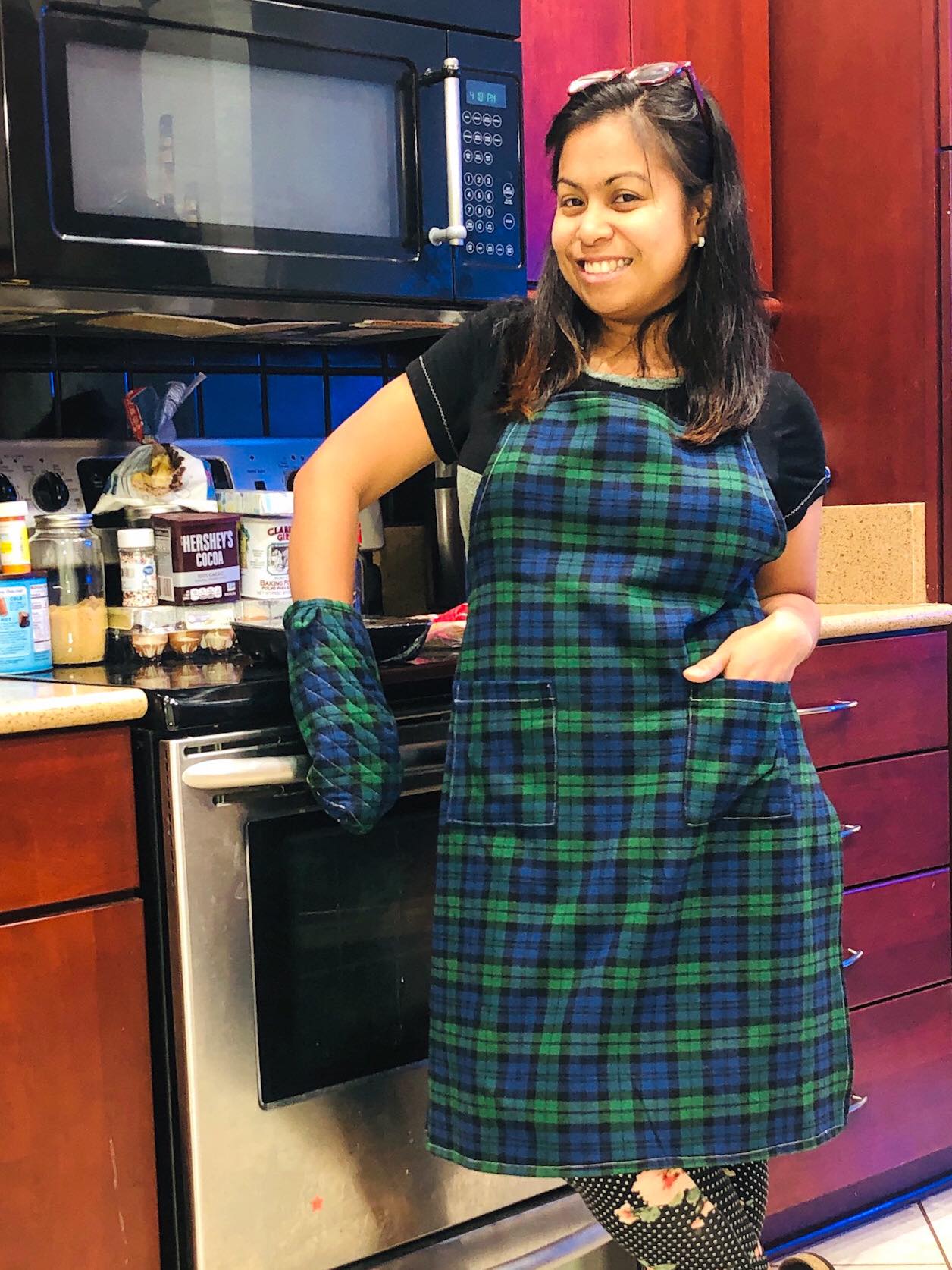 Baking Fun Pattern: Apron & Oven Mitt