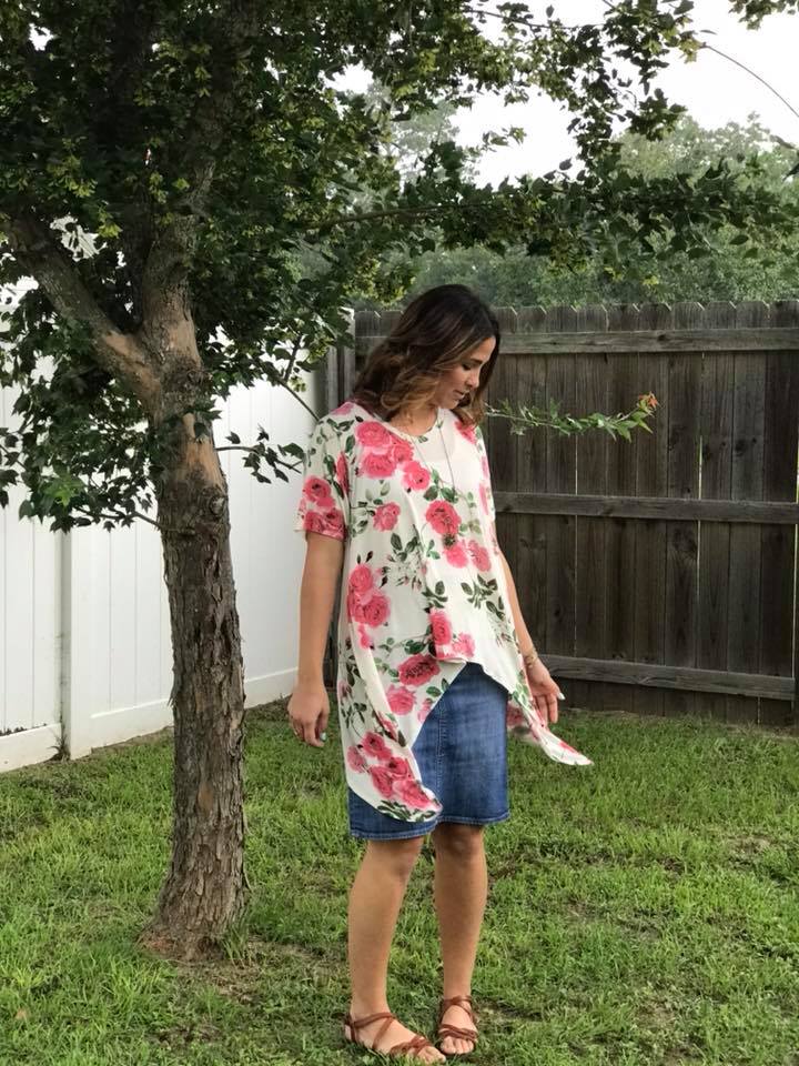 Women's Shark Bite Top Pattern - Ellie and Mac, Digital (PDF) Sewing Patterns | USA, Canada, UK, Australia