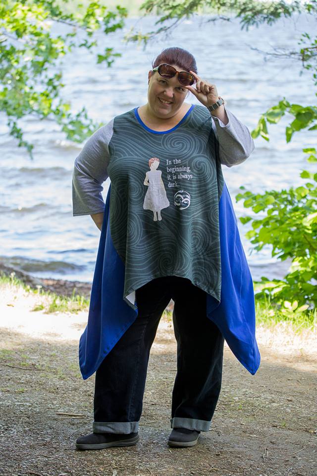 Women's Shark Bite Top Pattern - Ellie and Mac, Digital (PDF) Sewing Patterns | USA, Canada, UK, Australia