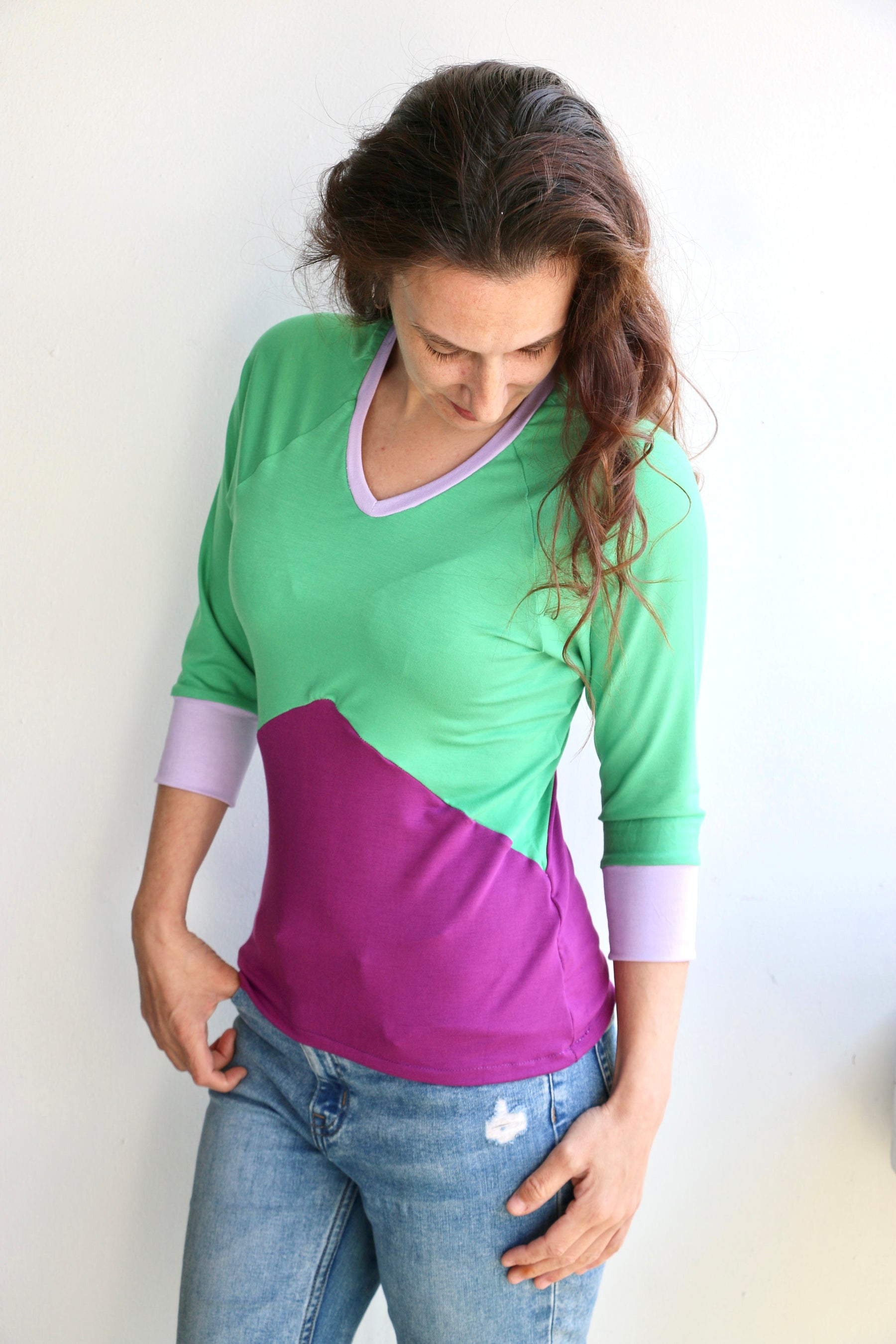 Geometric Color-Block Raglan Pattern (Curvy Fit)