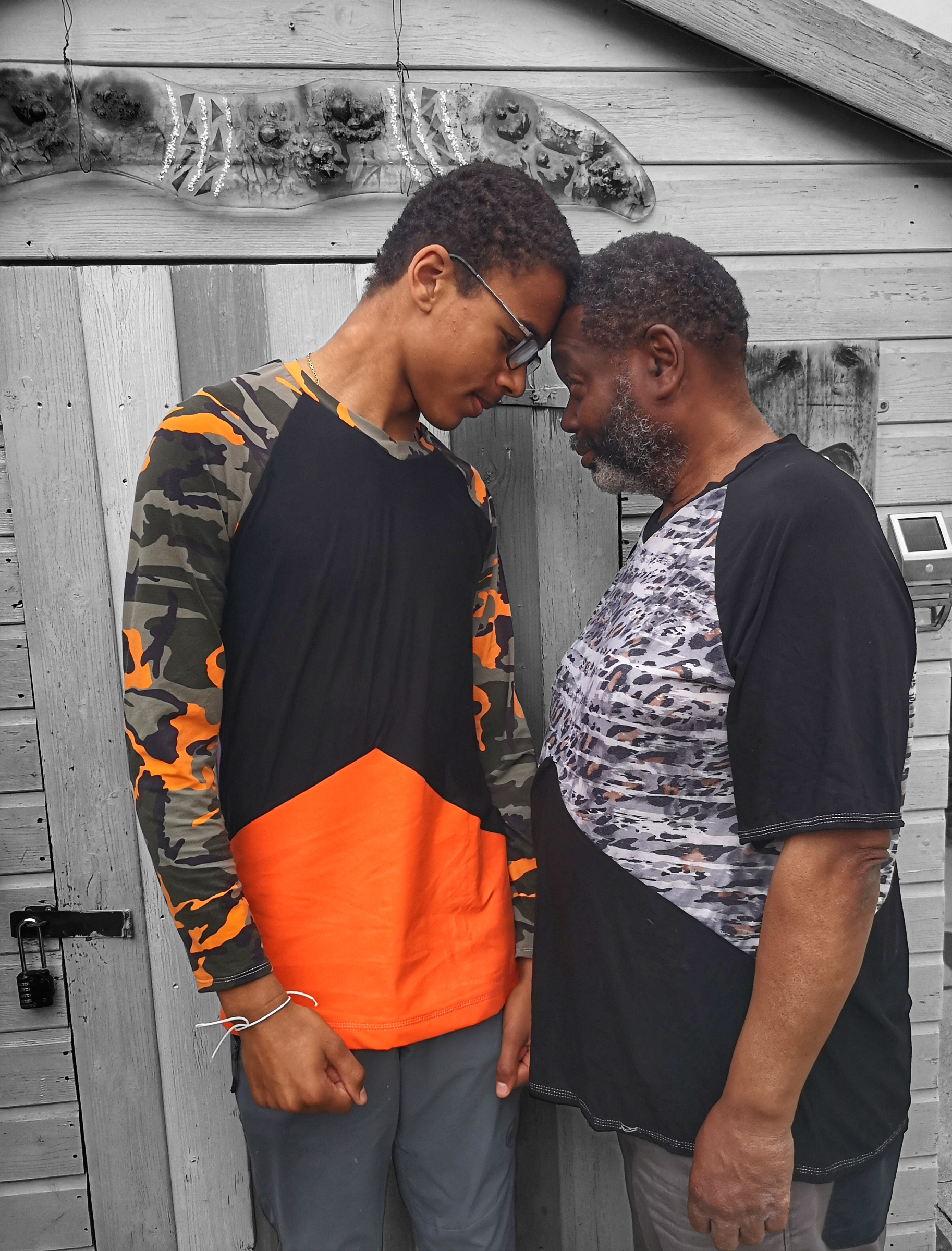 Geometric Color-Block Raglan Pattern (Straight Fit)