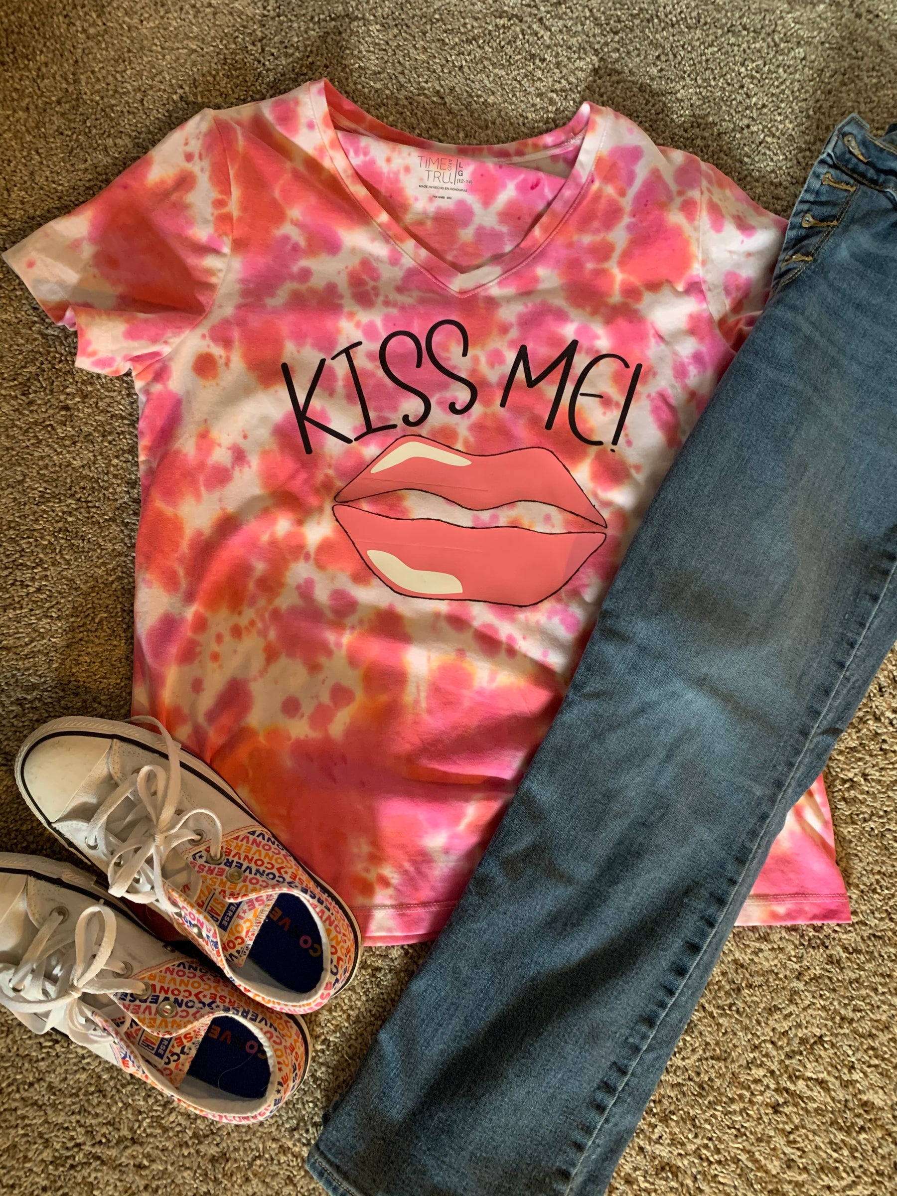 Kiss Me Cut File