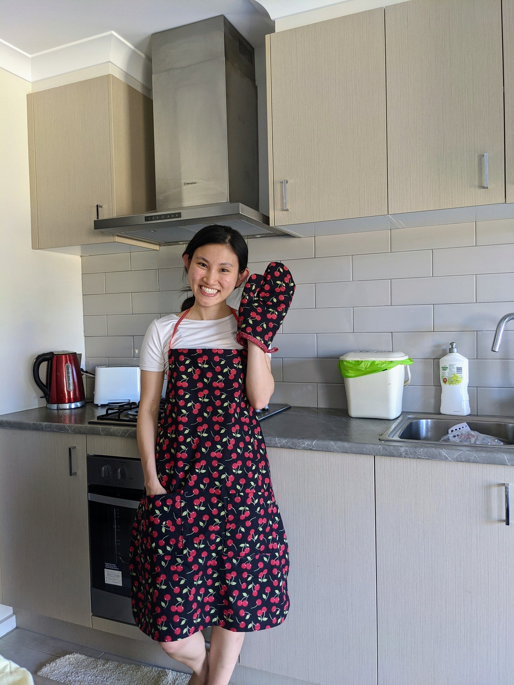 Baking Fun Pattern: Apron & Oven Mitt