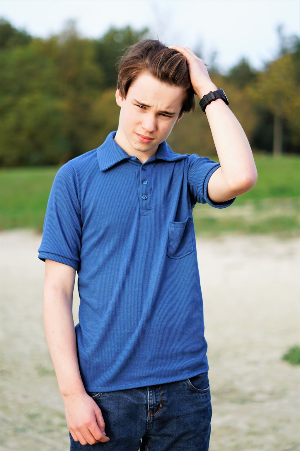 Teen preppy polo shirt. Navy blue Half button placket with collar. Casual Polo Top. Long and short sleeve options. Color block option. Easy sewing patterns by Ellie and Mac Sewing Patterns.