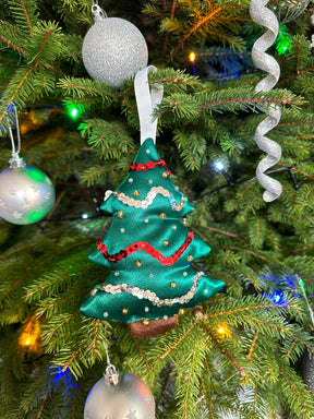 Holly Jolly Ornaments Pattern