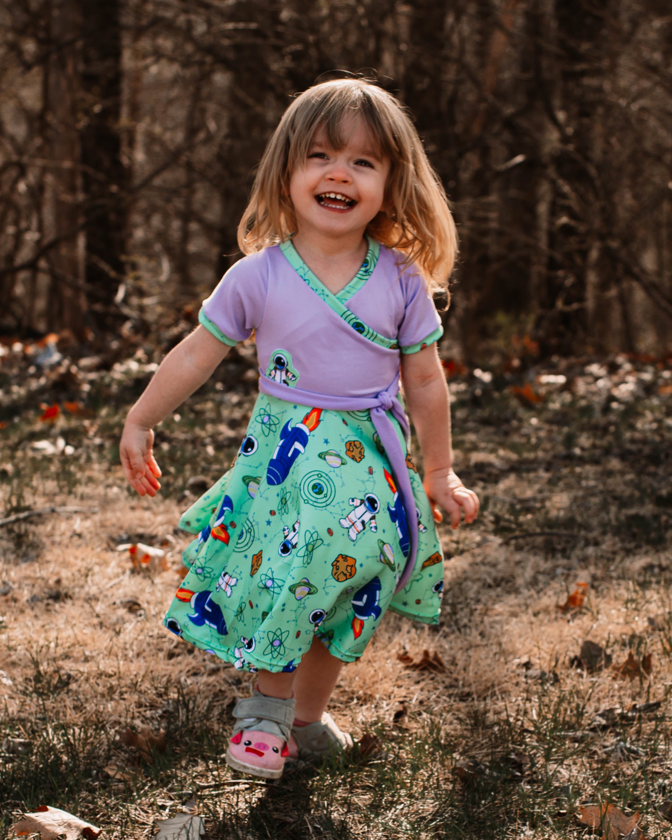 Cute kids summer dress sewing pattern by Ellie and Mac patterns. PDF sewing pattern. Easy DIY Dress.