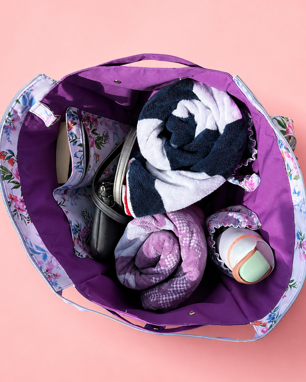 Huge trapeze bag sewing pattern. Easy enough for confident beginners. PDF sewing pattern. 