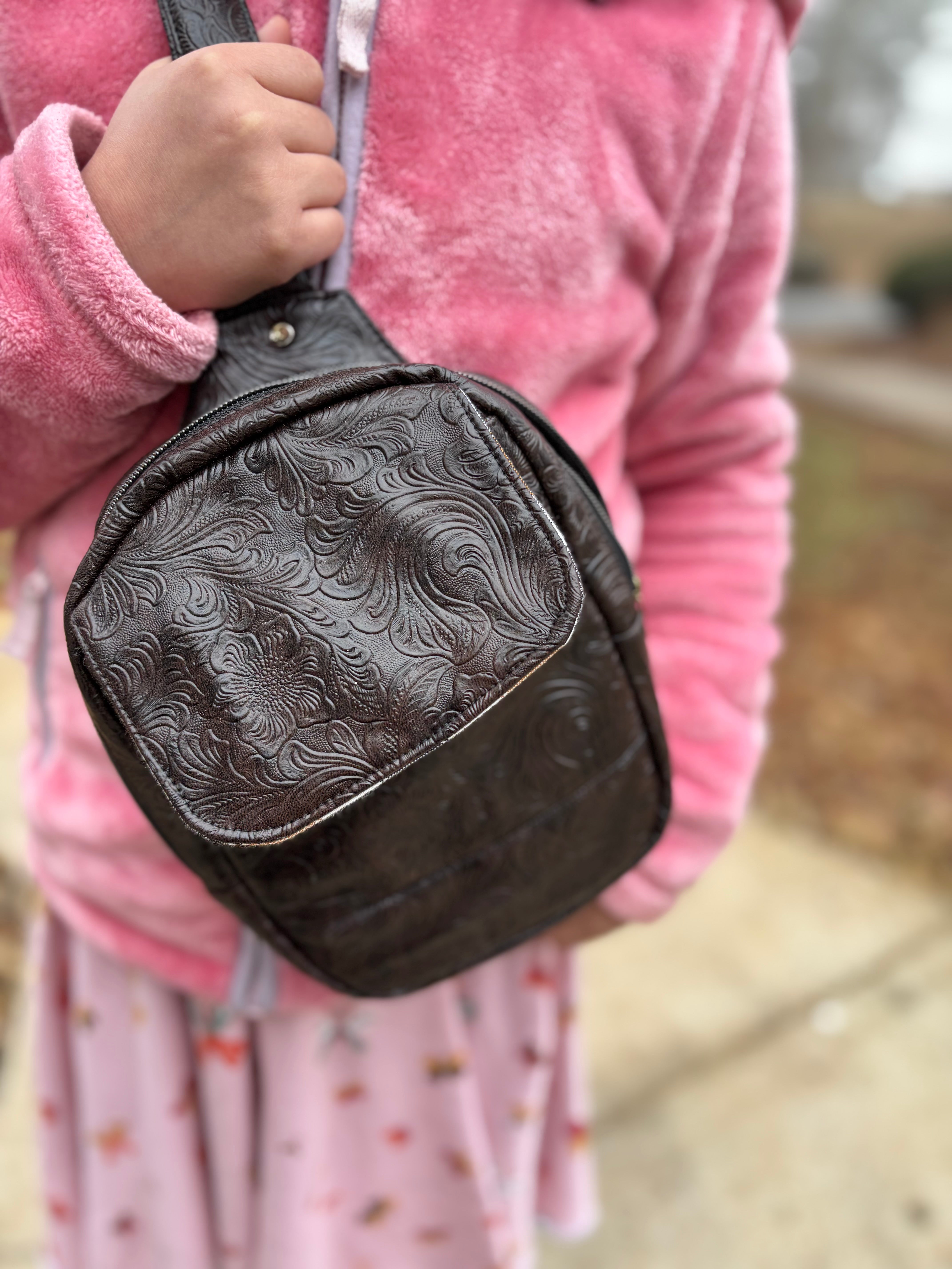 Callie Casual Carry Sling Bag Sewing Pattern