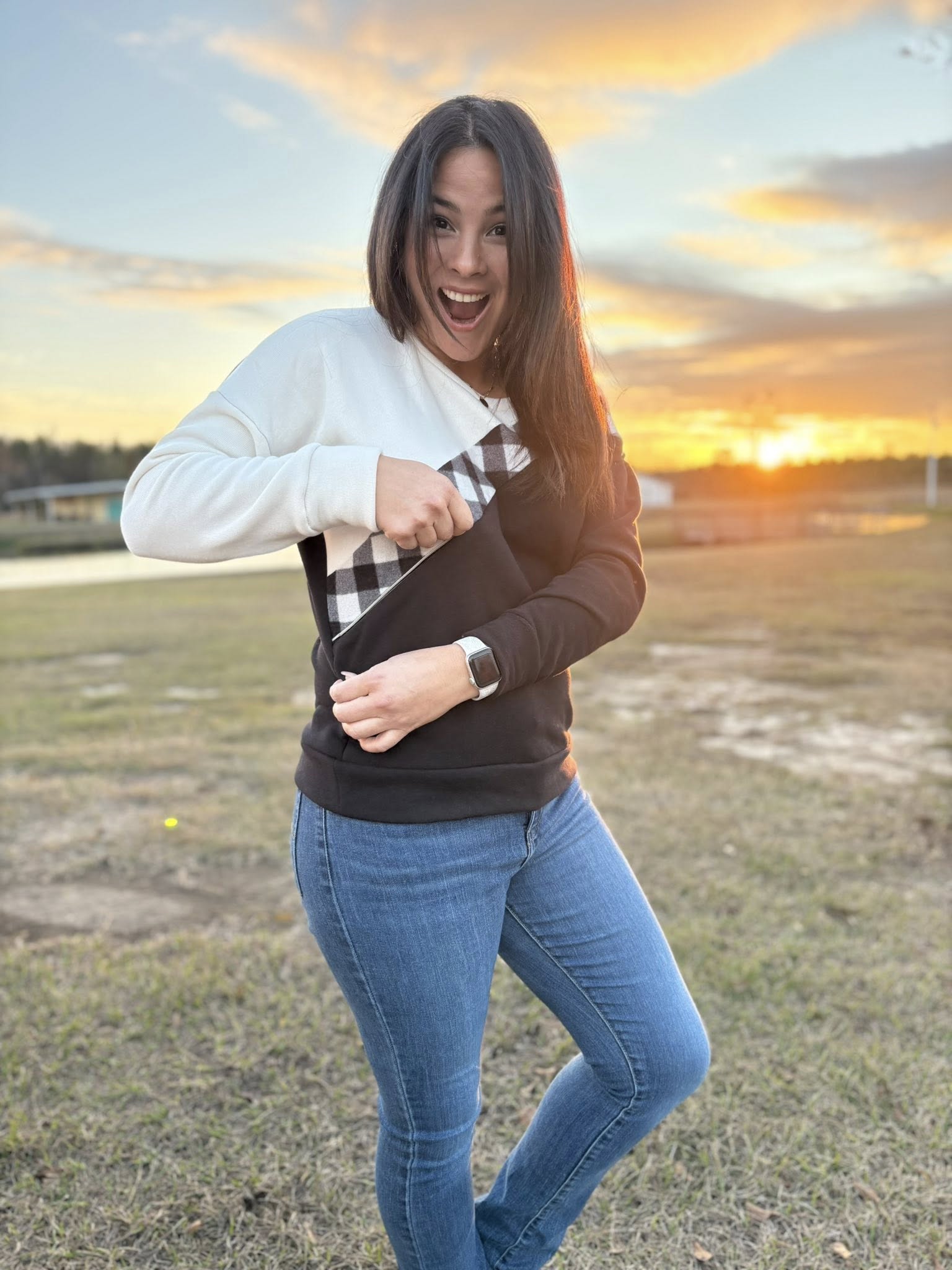 Easy color block sweatshirt sewing pattern for beginners with a hidden pocket for your phone, cards, keys, lipstick, and more. Great for travel, hiking, and errands. This PDF sewing pattern is an instant download pattern. Print or project at home and start sewing today!