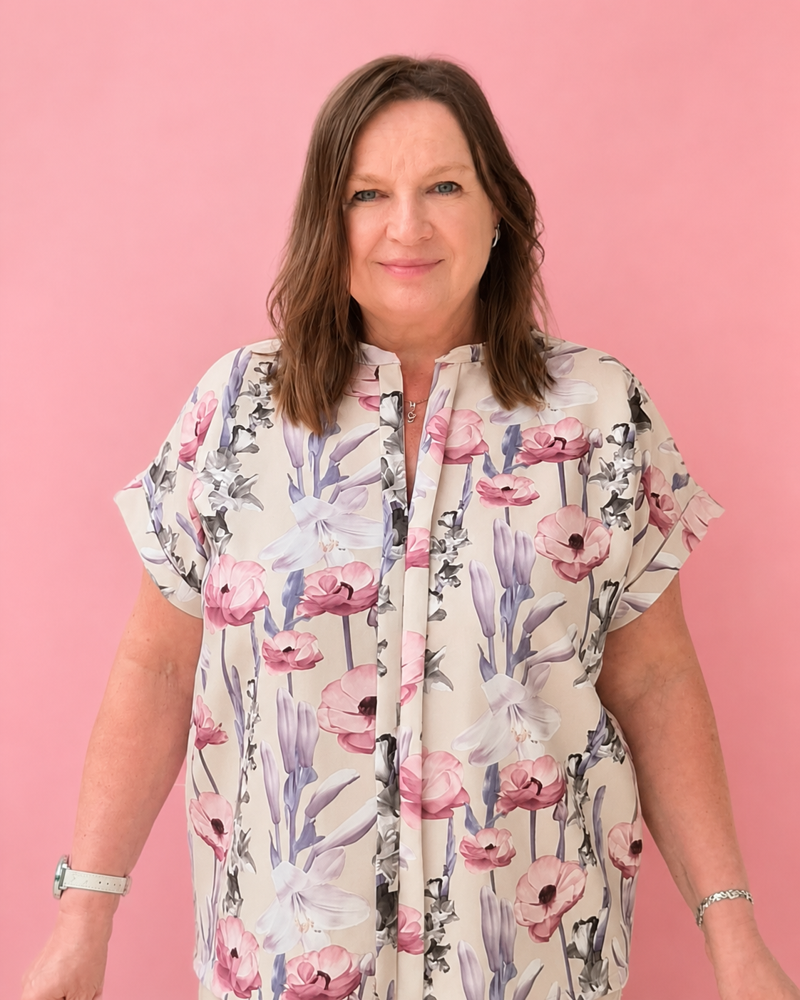 The woven dolman blouse was made using Ellie and Mac PDF sewing patterns. They include A0, A4, Letter, print files and projector sewing file. They also include a full sew along video tutorial.