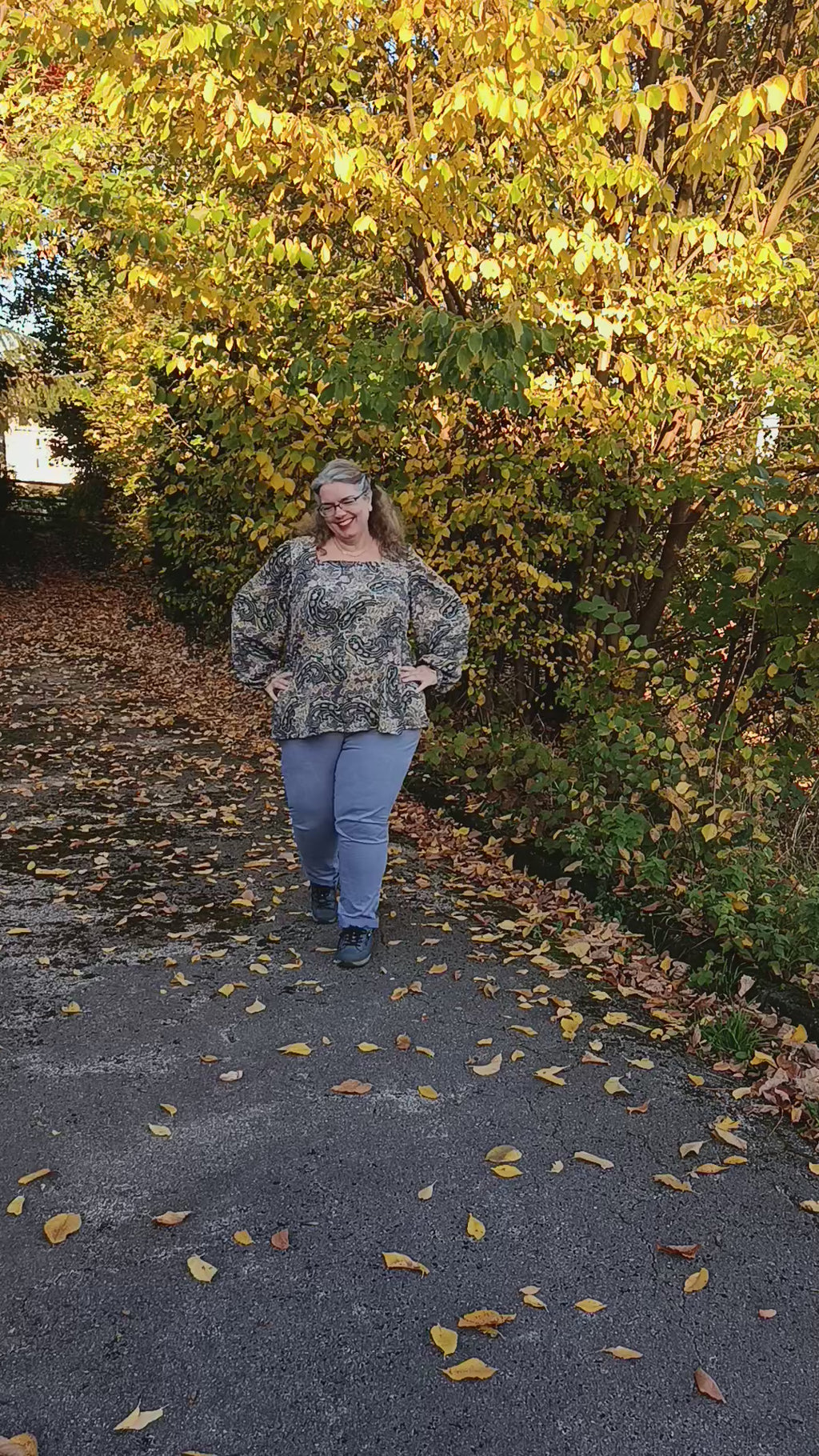 Timeless square neck blouse pattern for sewing enthusiasts