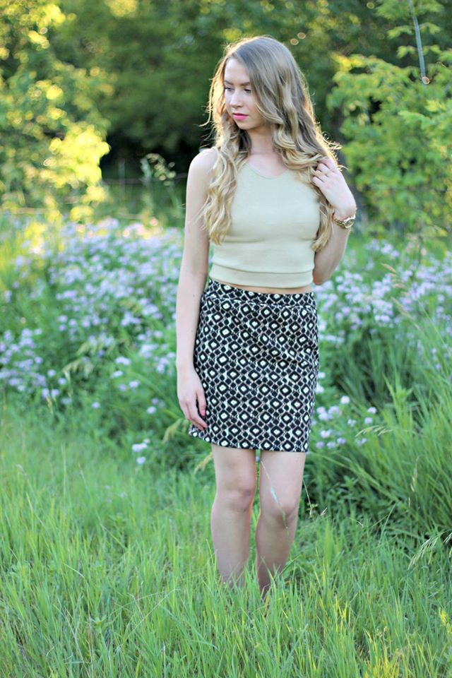Women's Beach Dreaming Crop Top Pattern - Ellie and Mac, Digital (PDF) Sewing Patterns | USA, Canada, UK, Australia