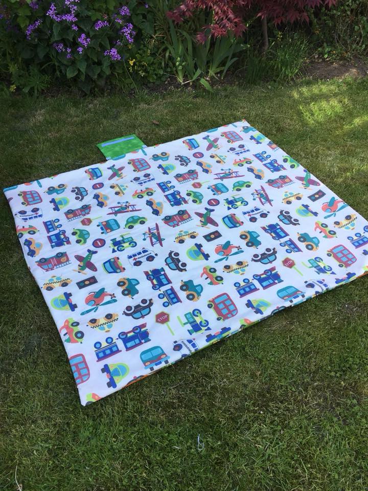 Picnic Blanket Tote Pattern - Ellie and Mac, Digital (PDF) Sewing Patterns | USA, Canada, UK, Australia