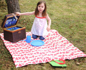 Picnic Blanket Tote Pattern - Ellie and Mac, Digital (PDF) Sewing Patterns | USA, Canada, UK, Australia