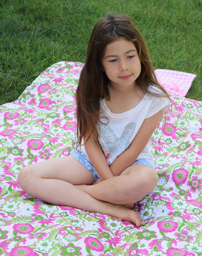 Picnic Blanket Tote Pattern - Ellie and Mac, Digital (PDF) Sewing Patterns | USA, Canada, UK, Australia