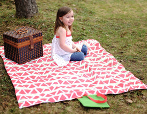 Picnic Blanket Tote Pattern - Ellie and Mac, Digital (PDF) Sewing Patterns | USA, Canada, UK, Australia