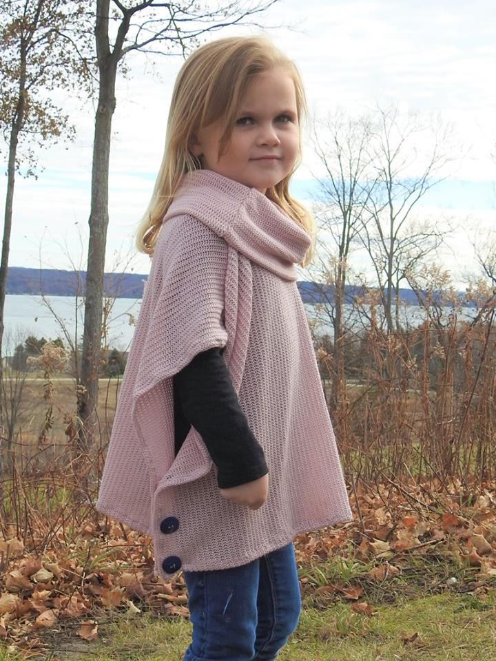 Little girl 2025 poncho pattern