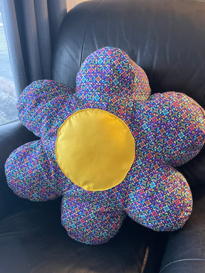 Makayah Flower Pillow Sewing Pattern