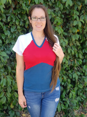 Geometric Color-Block Raglan Pattern (Curvy Fit)