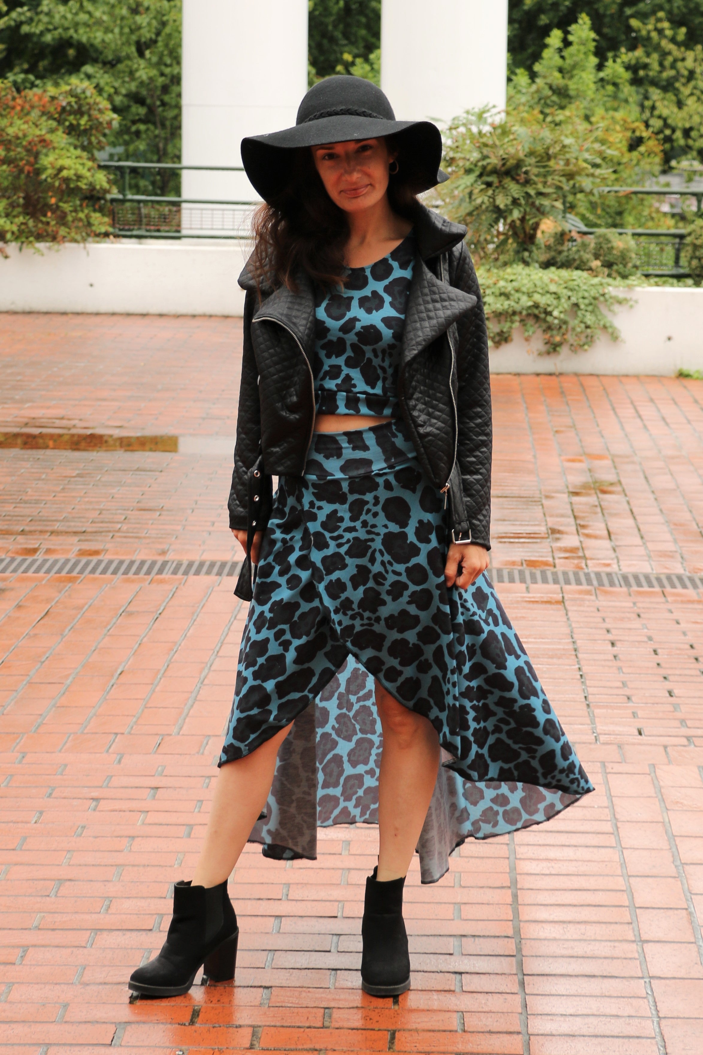 Trendy skort sewing pattern for women by Ellie and Mac PDF sewing patterns. Easy beginner friendly sewing patterns. Knit fabric skort. Animal print on blue fabric on female model.