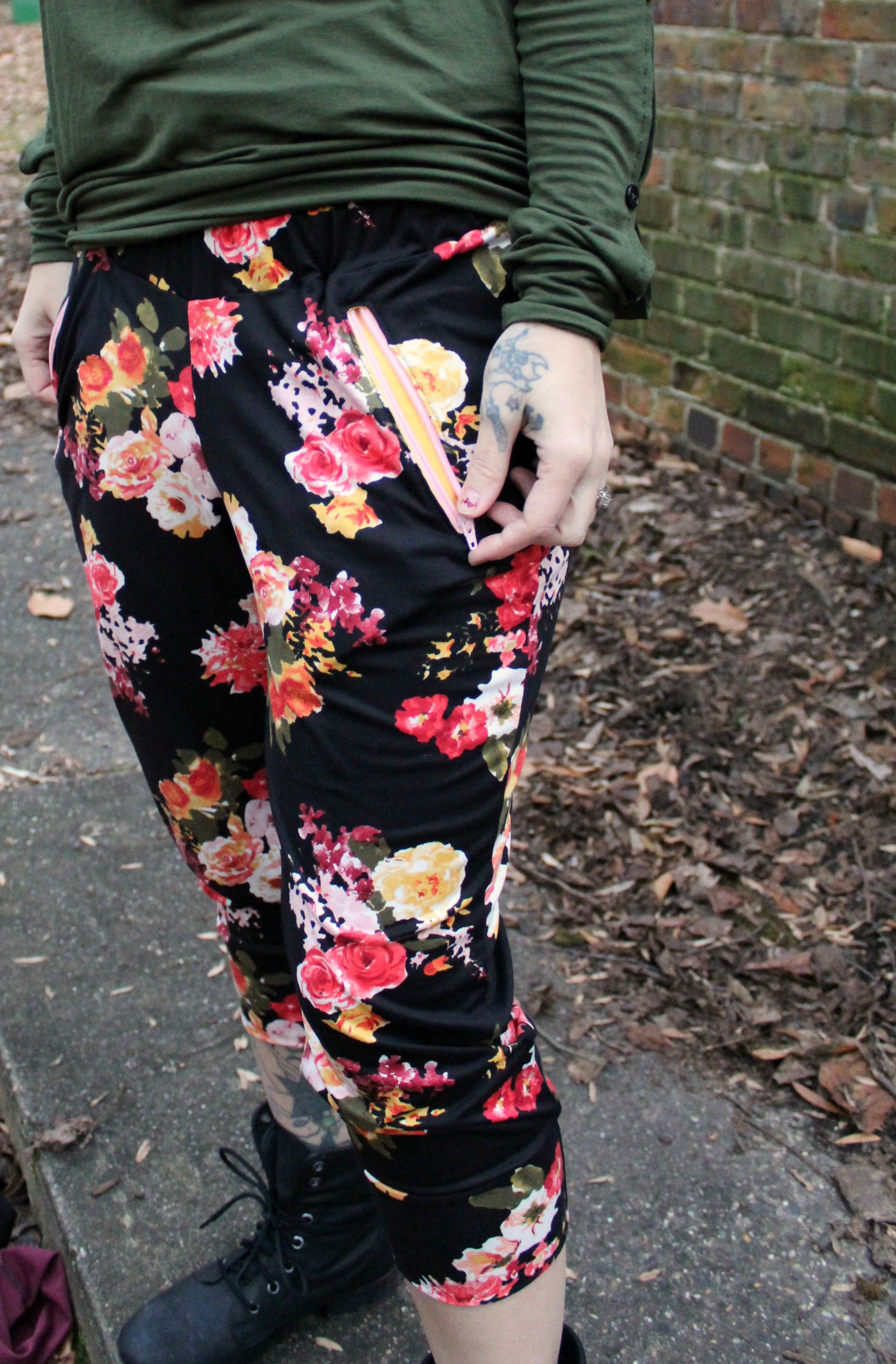 Good Vibes Jogger Pattern