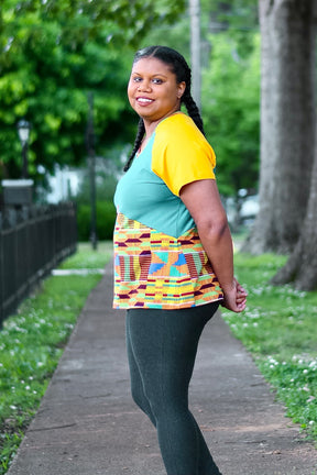 Geometric Color-Block Raglan Pattern (Curvy Fit)