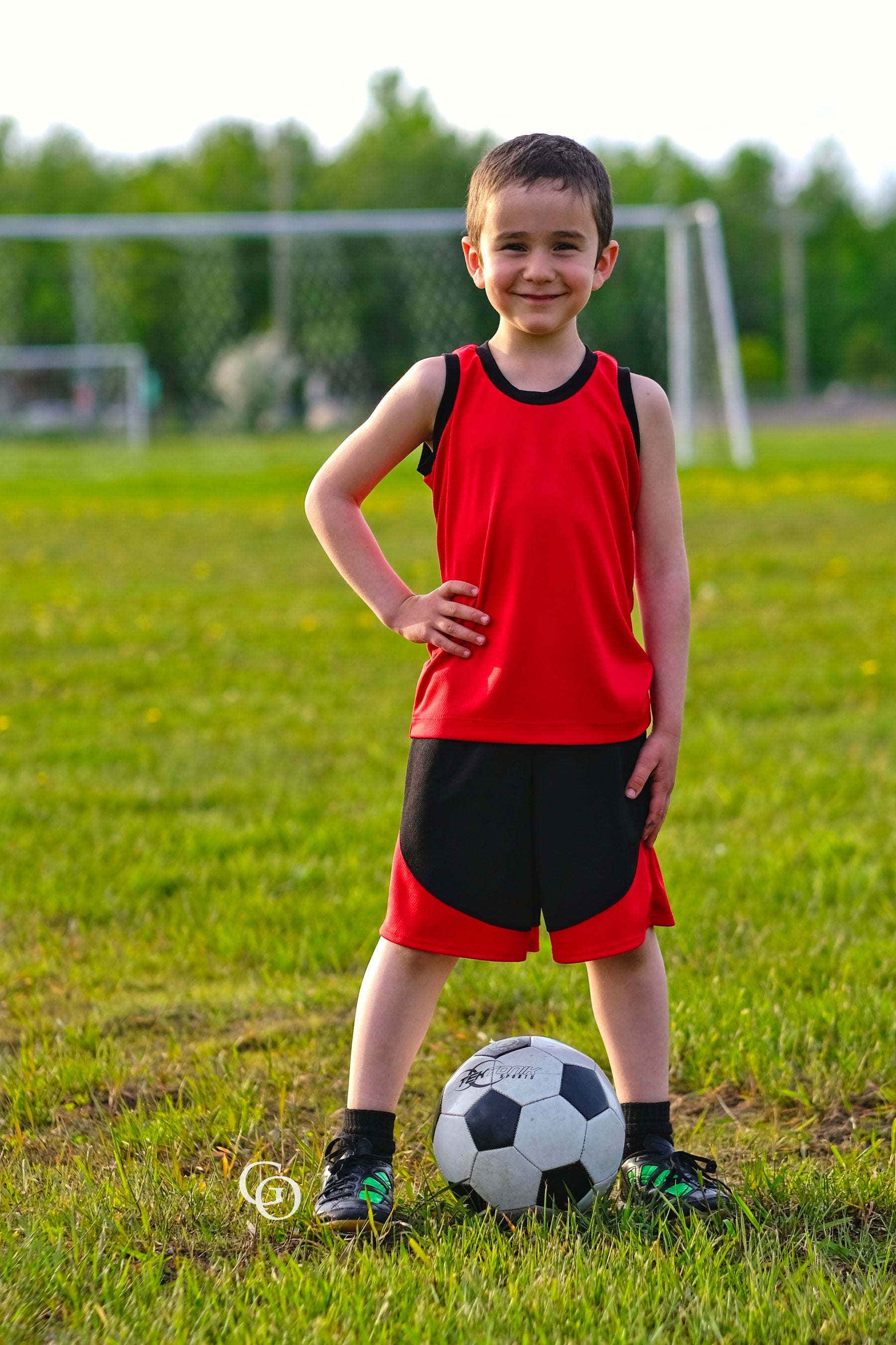 Kids Elowyn Sports Crop and Bra – Petite Stitchery