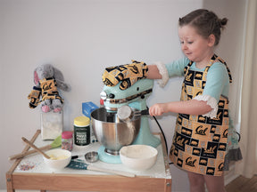 Baking Fun Pattern: Apron & Oven Mitt