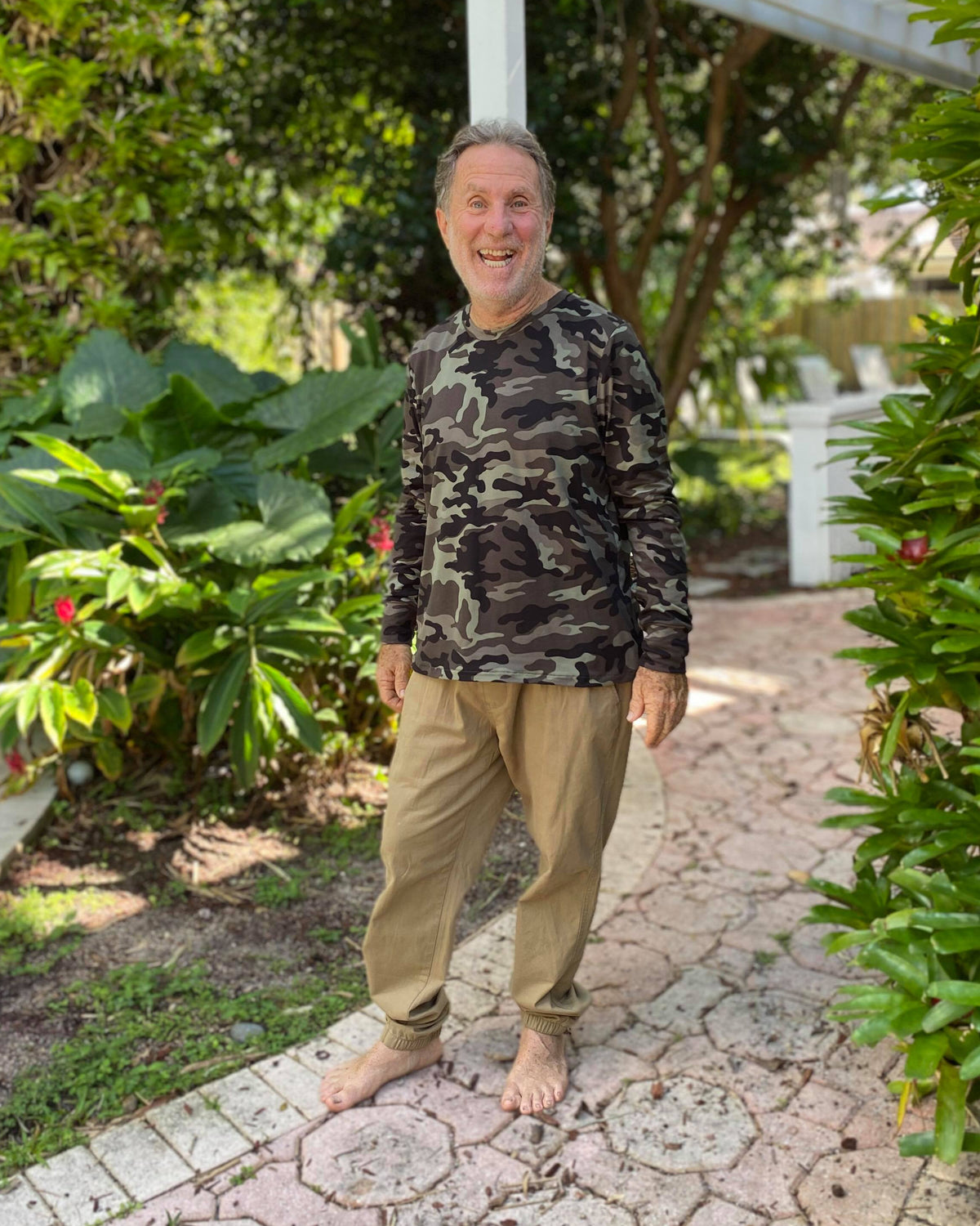 Make a tee for men using Ellie & Mac's pdf sewing patterns