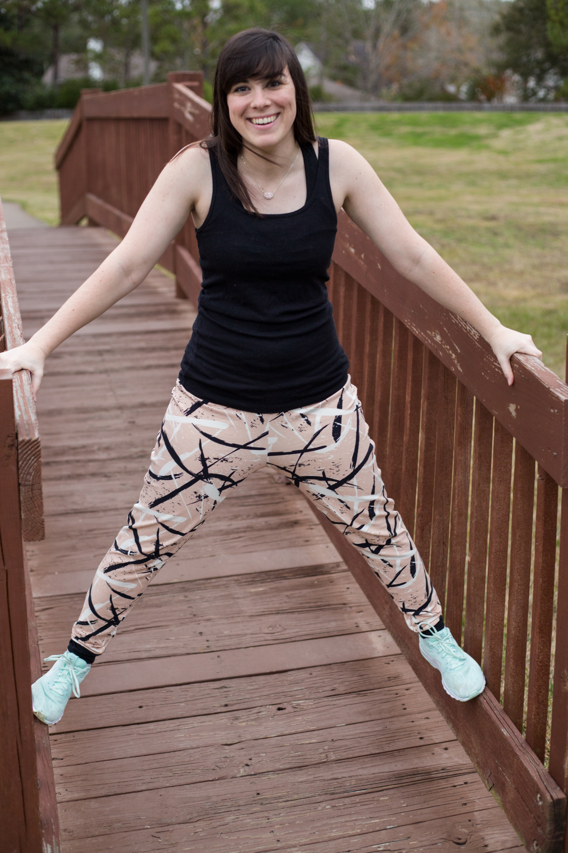 Good Vibes Jogger Pattern