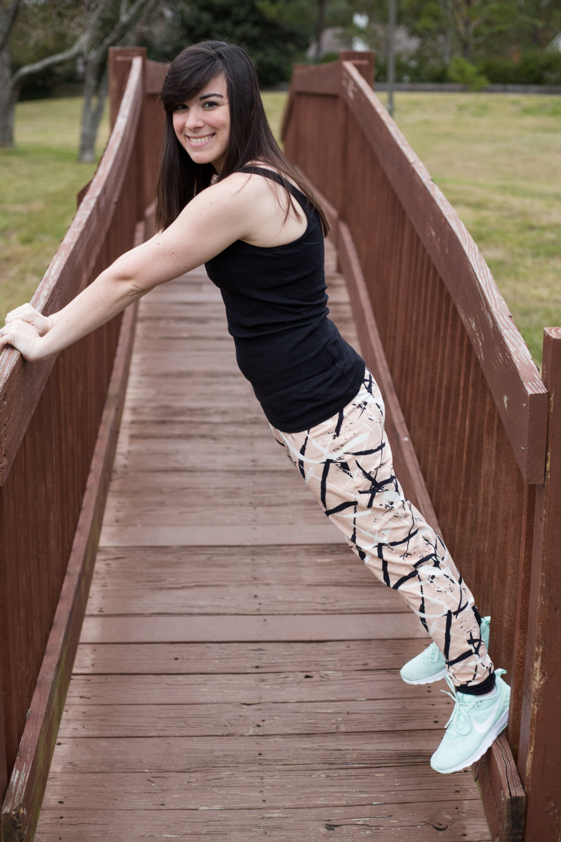 Good Vibes Jogger Pattern