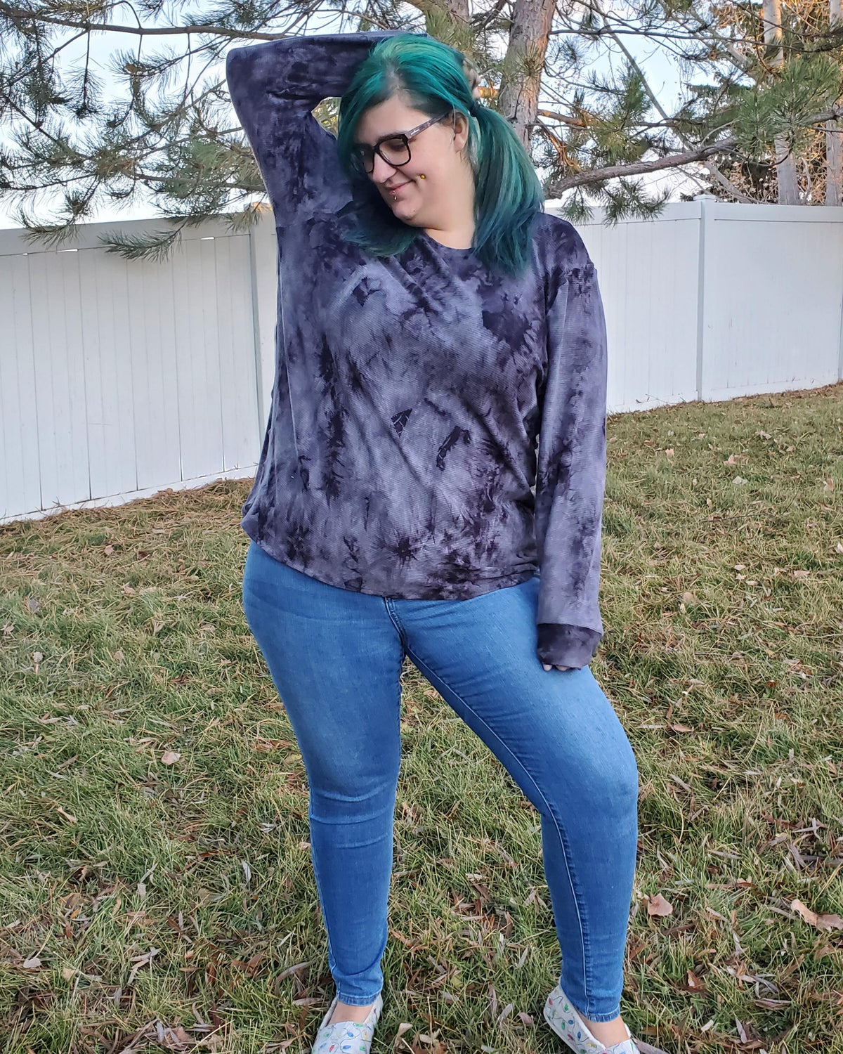Unisex sewing pattern for a basic tee